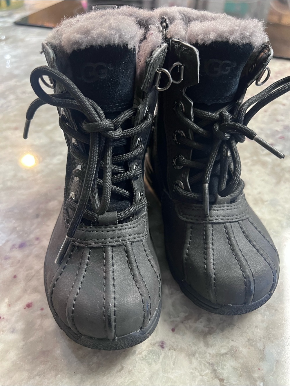 UGG Waterproof Winter Snow Boots Kids Size 10 Black Faux Fur Lined Lace Up Zip